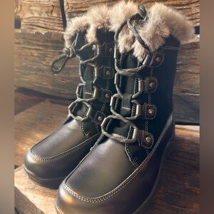 NWT Women's Dulcie Leather Suede Scotchgard Treated Mid-Calf Boot Black Size 6.5